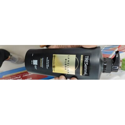 [11025] TreSemme Shampoo 650ml
