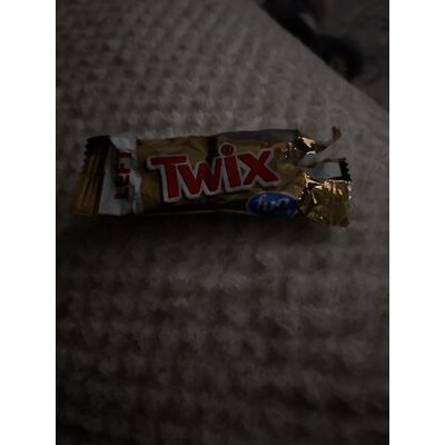 TWIX COOKIE BARS 85.6G